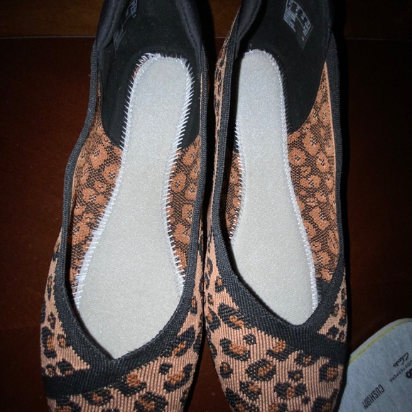 CLARKS LEOPARD PRINT KNIT BALLET FLAT 8W. CLOUDSTEPPER - Picture 10 of 10